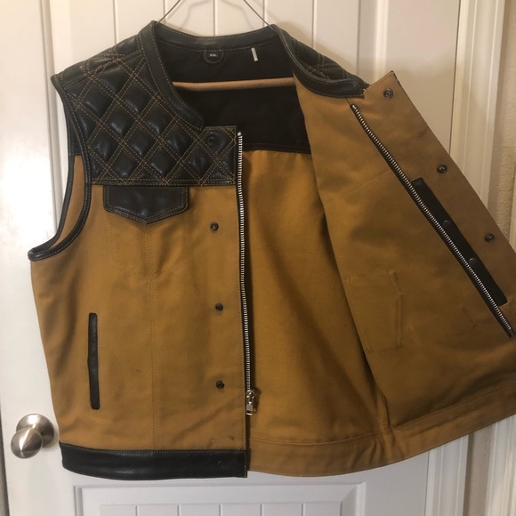 First mfg leather and canvas vest - Picture 4 of 7